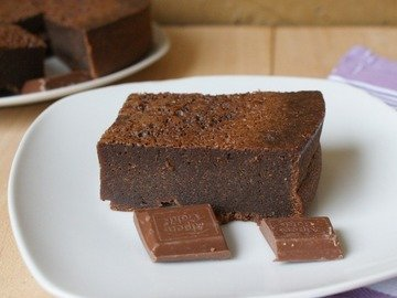 Brownie cake in a slow cooker