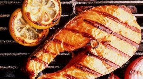 Grilled fish on a wire rack