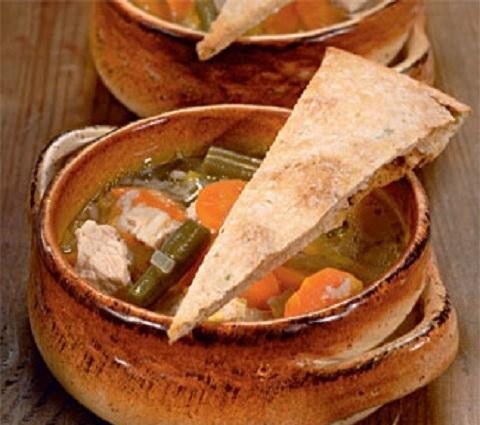 Turkey soup with oat cakes
