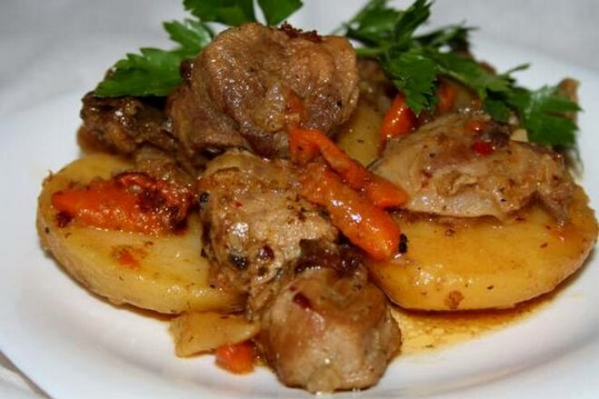 Pork roast with potatoes