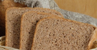 Buckwheat bread with nuts