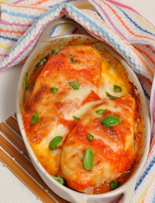 Chicken breast baked with eggplant and mozzarella