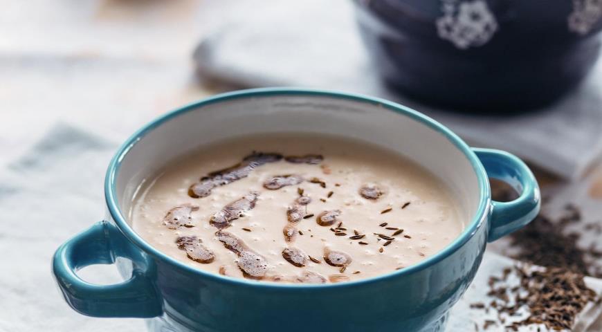 Potato soup with cumin