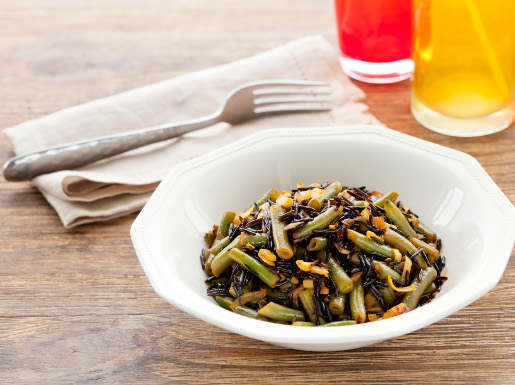 Green beans with wild rice