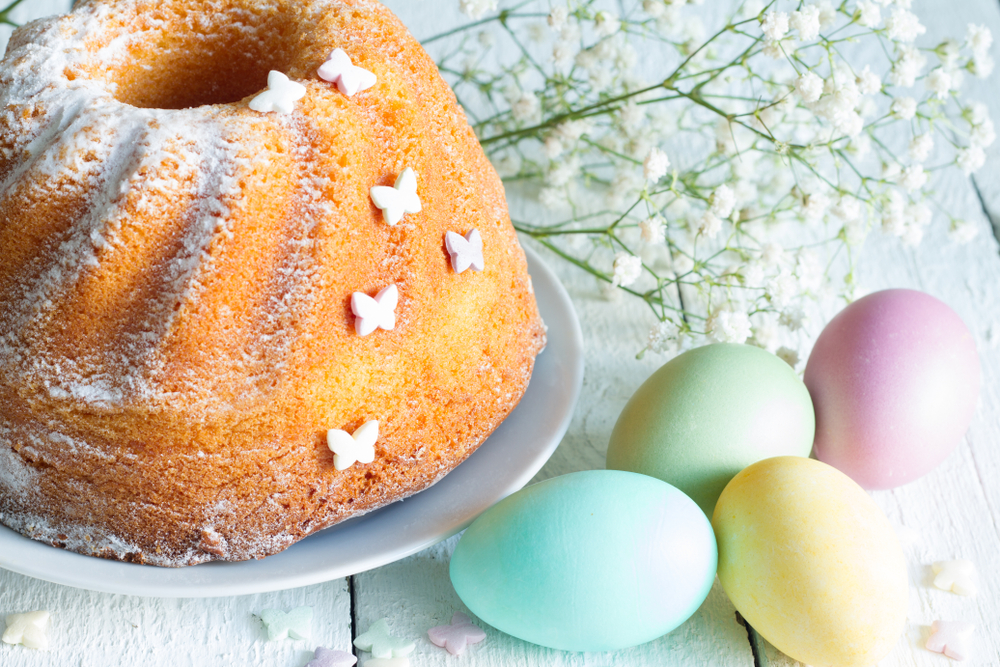 Easter cake recipe with ice cream - without mash and without yeast