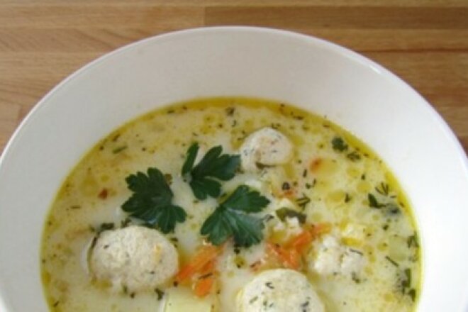 French cheese soup with meatballs
