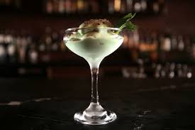Refreshing mint cocktail with ice cream
