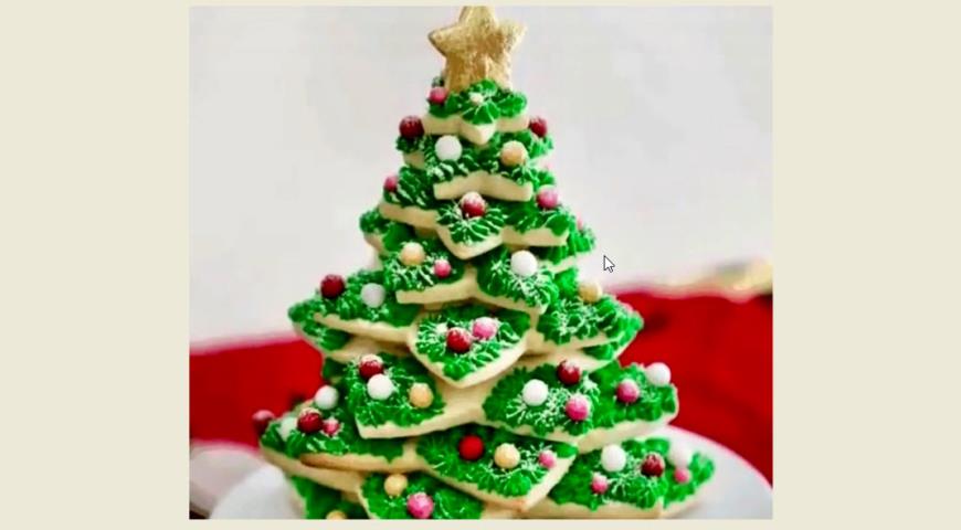Gingerbread Christmas tree made of cookies