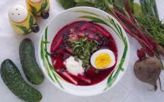 Diet beetroot without potatoes with garlic