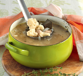 Chicken soup with cauliflower