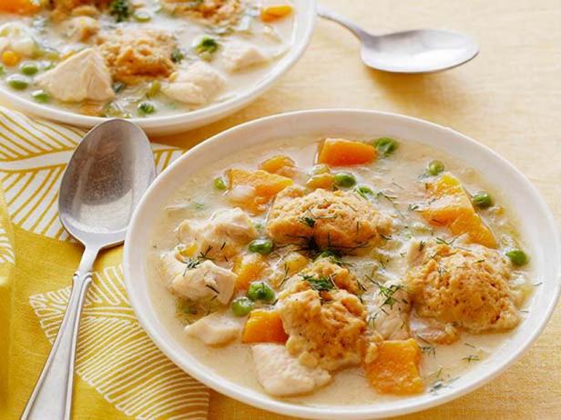 Chicken in a light broth with dill and dumplings