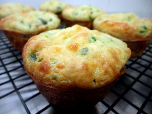 Muffins with cheese filling