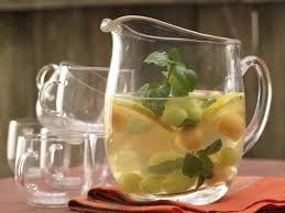Grape sangria with melon and mint
