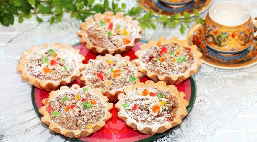 Sweet tartlets with rice filling