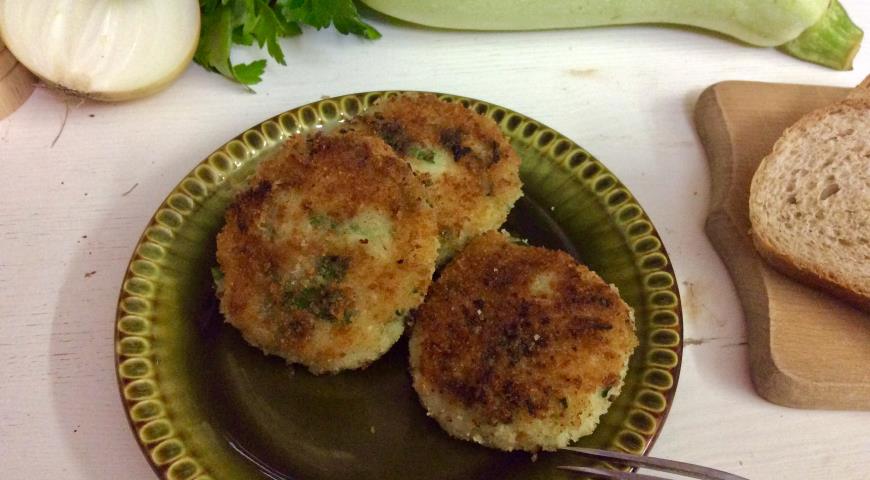 Lean squash cutlets with rice