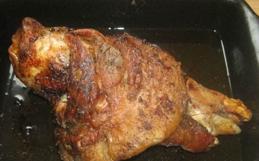 Pork knuckle in the oven