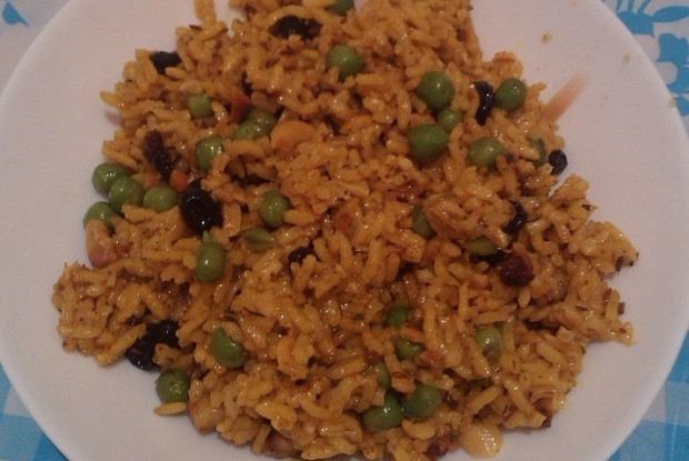 Rice with green peas (Masala hari matar pulau)