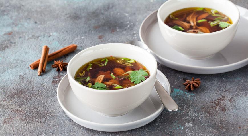 Vietnamese Chicken Rice Soup