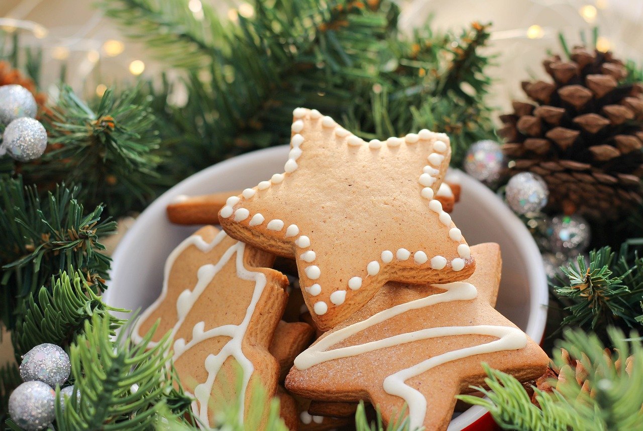 Butter-free Christmas cookies - stars with cinnamon
