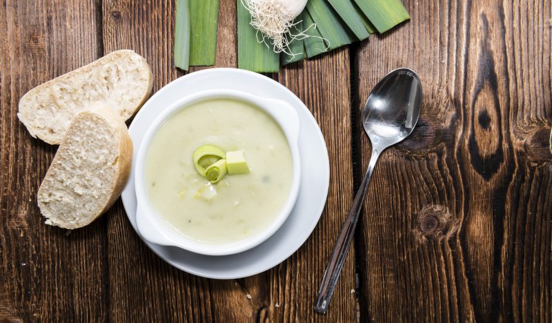 Leek cream soup with fennel
