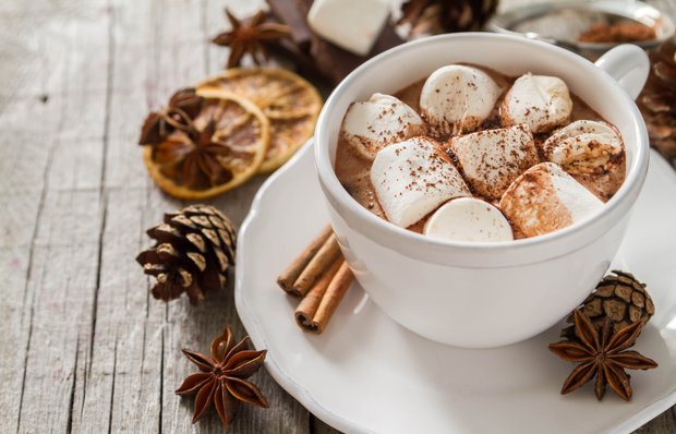 Spiced cocoa with marshmallows