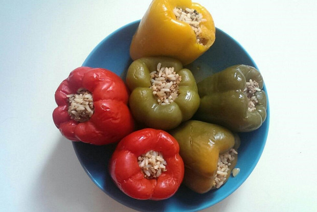 Pepper stuffed with meat and rice