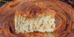 Spiral cake with caramel