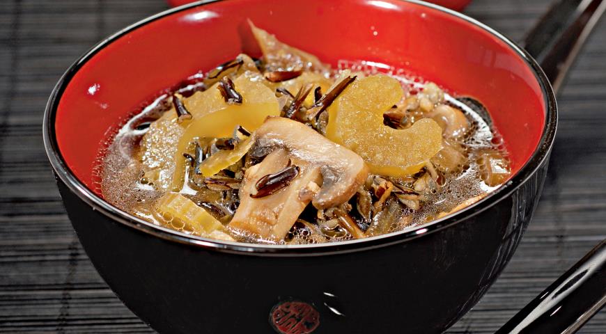 Soup with mushrooms and wild rice