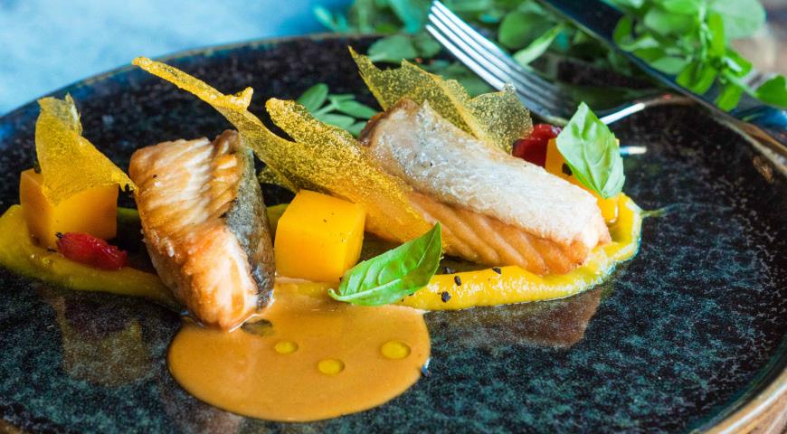 Salmon with pumpkin and bisque