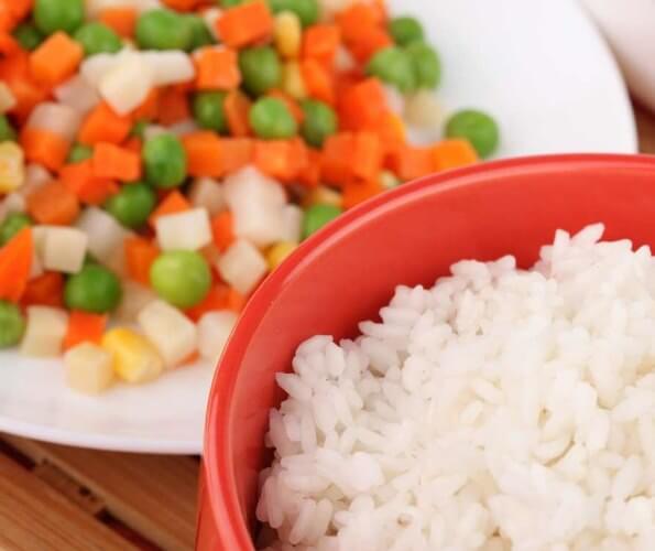 Rice with vegetables in multicooker