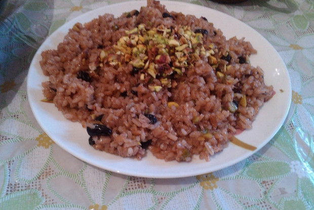 Saffron rice with pistachios (Mitha kesari bhat)