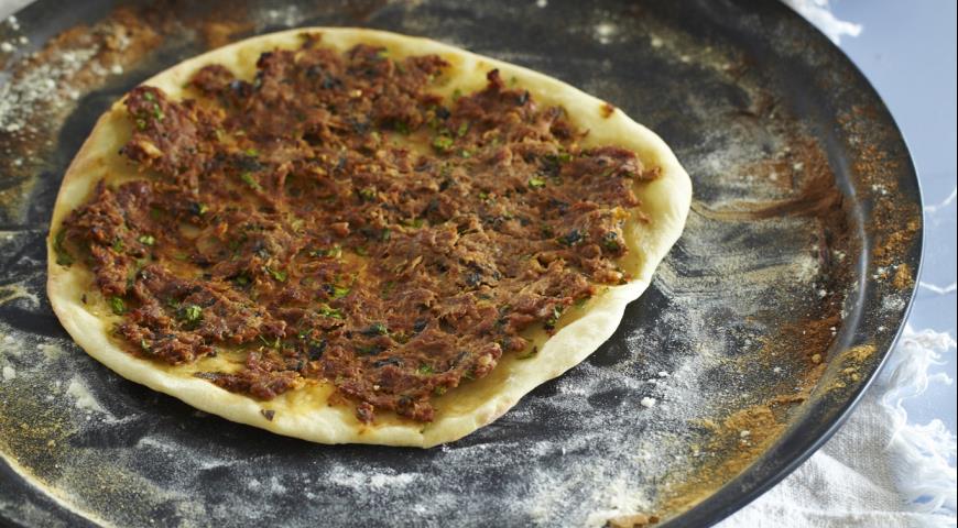 Lamajo, Armenian pizza