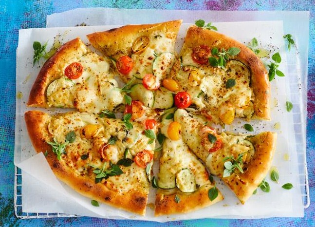 Roman pizza with zucchini and tomatoes