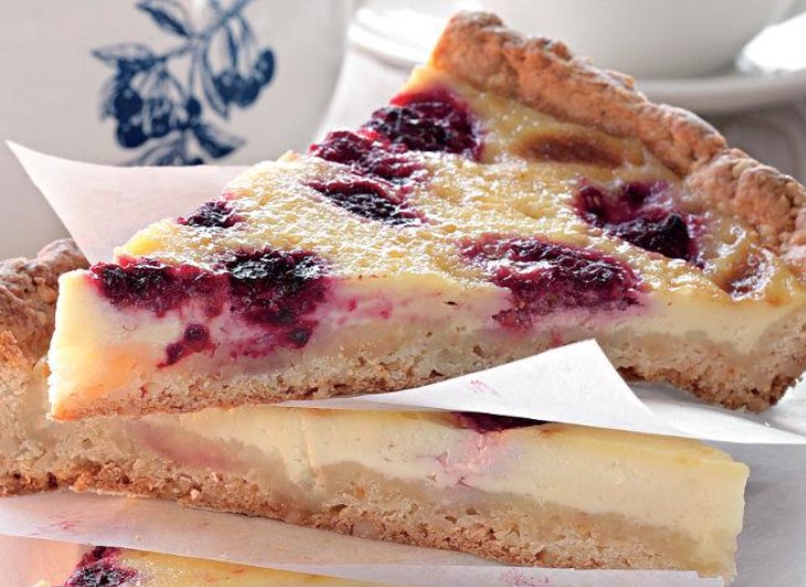 Raspberry Pie Made from Curd Dough