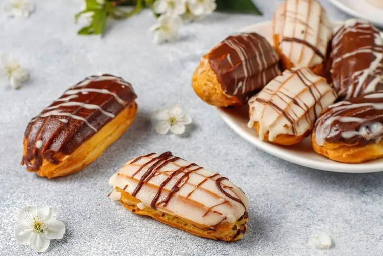 Eclairs at home