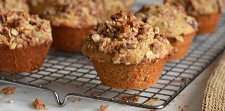 Muffins based on oatmeal.