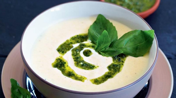 Creamy Atichoke Soup with Pesto