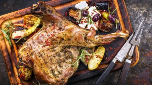 Barbecue Lamb Shoulder with Rosemary and Thyme