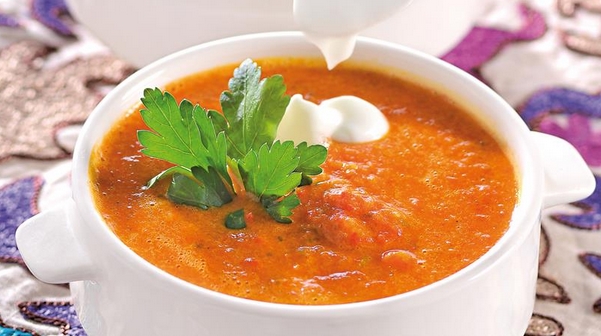 Guatemalan Cucumber and Bell Pepper Soup
