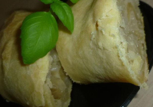 Strudel with Cabbage