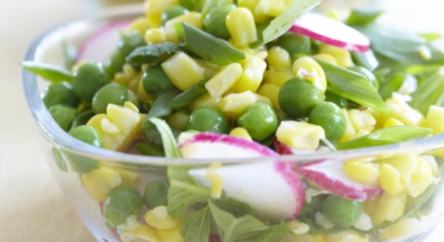 Corn Salad with Green Peas and Radishes
