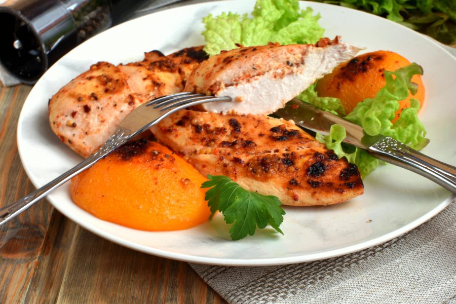 Chicken breast with peaches