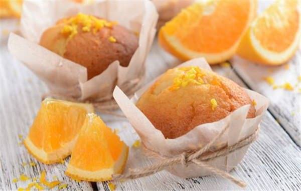 Wet orange muffins