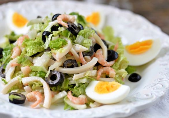 Squid and shrimp salad