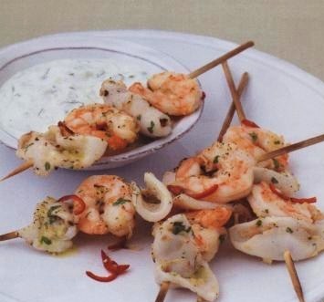 Shrimps and octopuses with pepper and garlic
