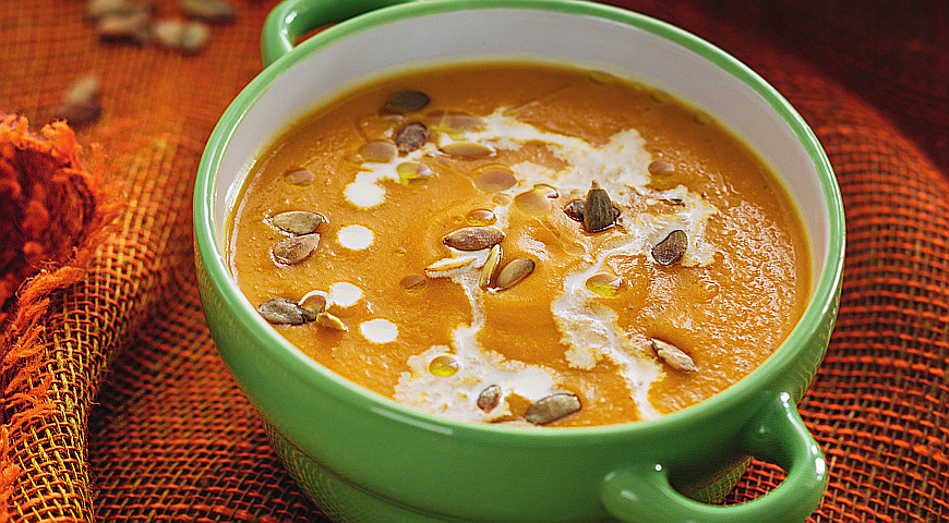 Classic pumpkin soup