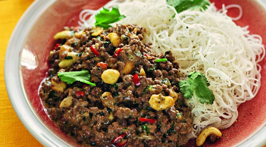 Minced Meat Curry with Cashews