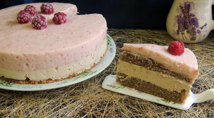 Flourless Chocolate Berry Cake