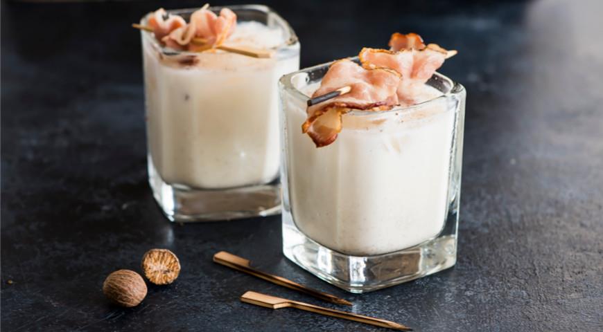 Eggnog cocktail with bacon