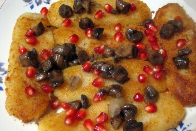 Potato cutlets with mushrooms and pomegranate
